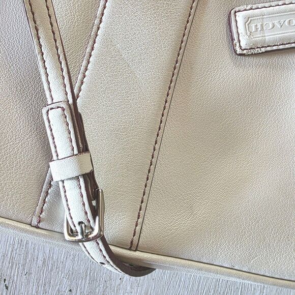 Coach 7578 Slim Demi Zip Shoulder Crossbody Bag Leather Ivory White Logo Lozenge - Picture 9 of 16